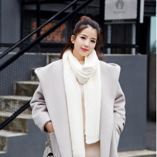 Knit Scarves (ผ้าพันคอไหมพรม)