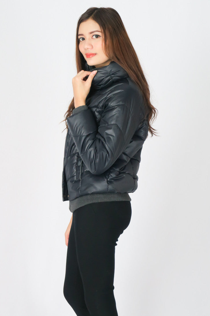 เสื้อแจ็คเก็ตดาวน์กันหนาว - Slim Fit Hooded Down Jacket