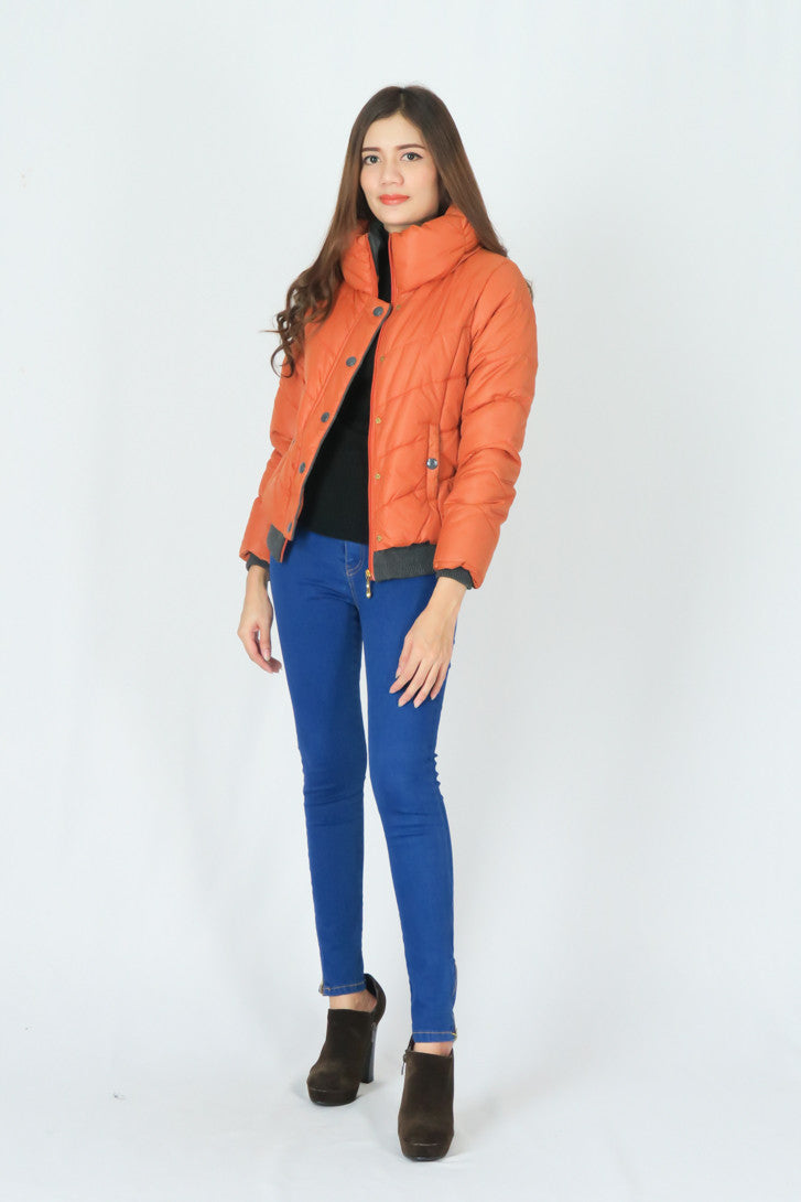 เสื้อแจ็คเก็ตดาวน์กันหนาว - Slim Fit Hooded Down Jacket