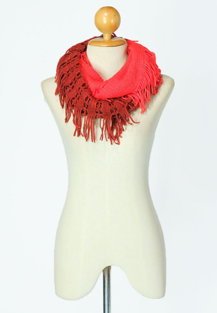 ผ้าพันคอไหมพรมทรงอินฟินิตี้ทูโทน - Warm Knit Infinity Scarf With Tassels