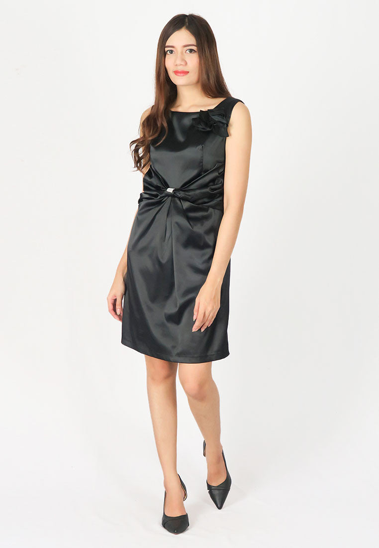 เดรสซาตินคอวี - V-Neck Satin Evening Dress