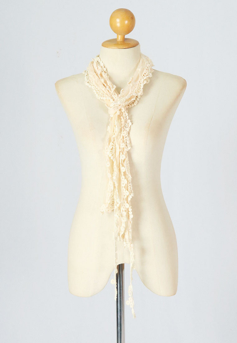 ผ้าพันคอลายลูกไม้ - Fringes Lace Scarf