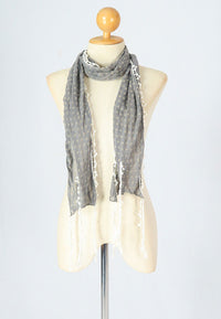 ผ้าพันคอแต่งพู่ลูกไม้ - Tassel Leafy Lace Scarf