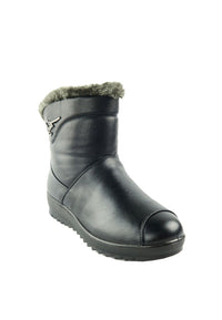 รองเท้าบูทหนังแต่งขน กันหิมะ กันน้ำ- Faux Fux Patent Leather Ankle Boots