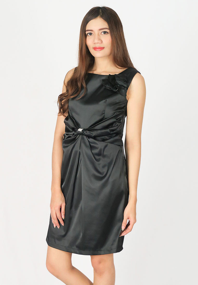 เดรสซาตินคอวี - V-Neck Satin Evening Dress