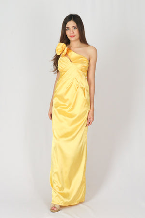 ชุดราตรียาวบ่าเดี่ยวทรงเข้ารูป - One-Shoulder Satin Evening Dress