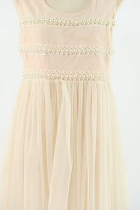เดรสคอกลมเเขนในตัว - Sleeveless A-Line Dress