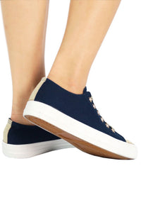รองเท้าผ้าใบสไตล์สปอร์ต - Double Upper Lace Up Fashion Sneaker