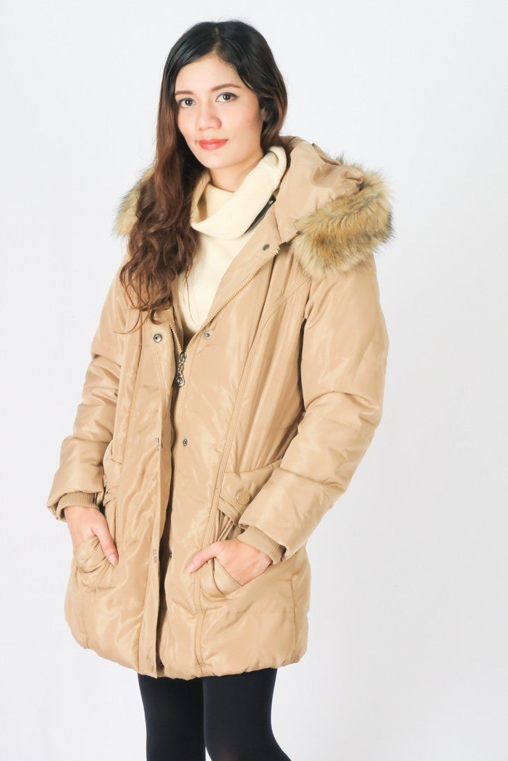 Puffer down coat parka with fur hood