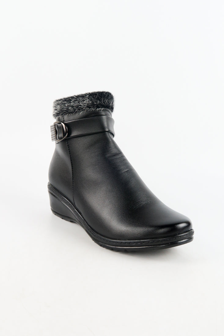 รองเท้าบูทหนังแต่งขน รุ่น 512 - Faux Fux Patent Leather Ankle Boots