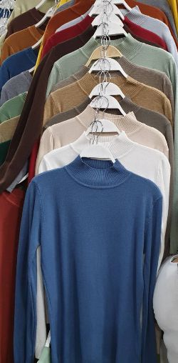 Women's Basic Round Neck Side Split Loose Long Sleeve Knit Sweater