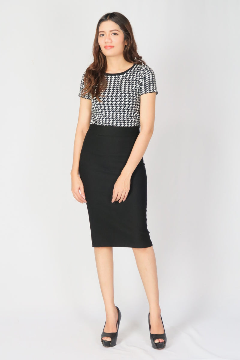 กระโปรงทรงดินสอเอวสูง - Modern 23 Slim Elastic Pencil Skirt