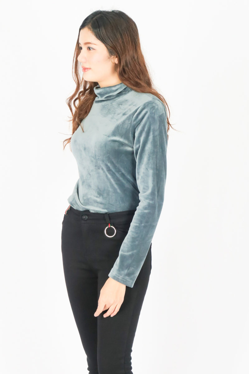 เสื้อฟลีซคอเต่า - Turtleneck Micro Fleece T-shirt