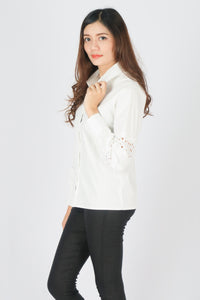 เสื้อเชิ้ตแต่งลูกไม้ - Lace Puff Sleeves Cotton Shirt