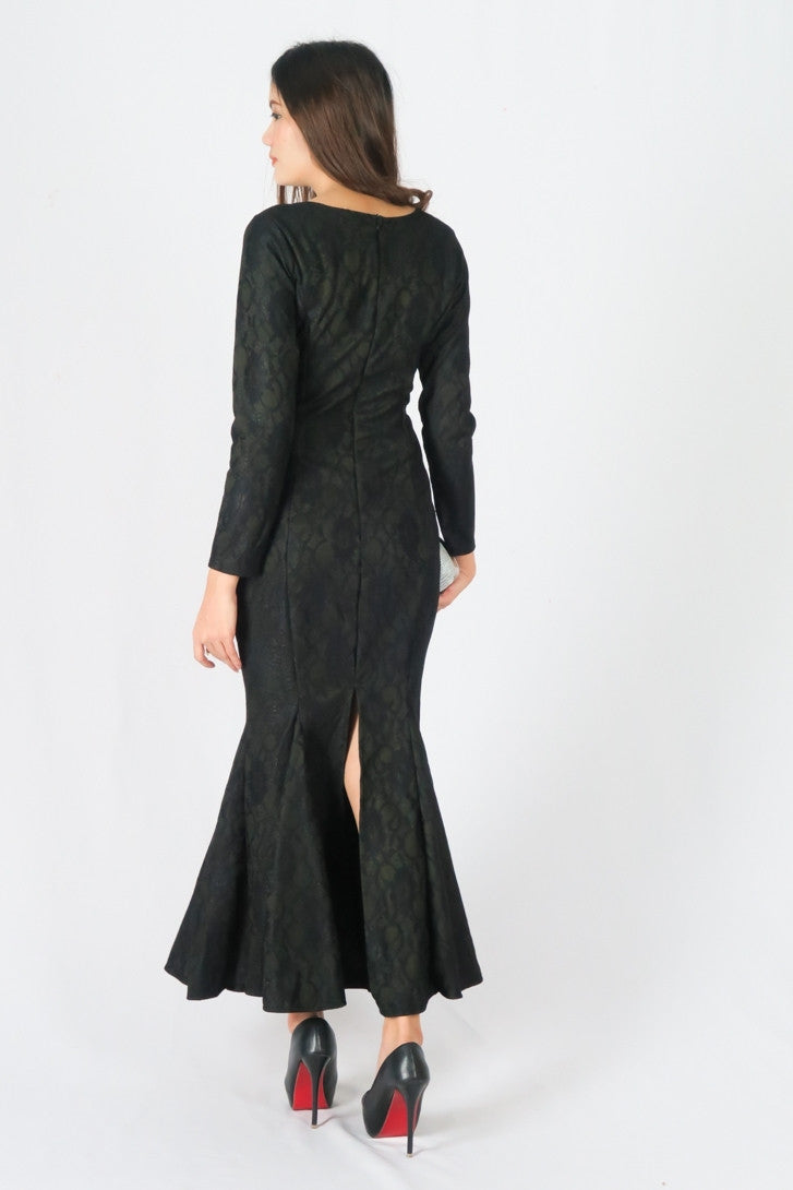 เดรสลูกไม้ทรงยาว - Fishtail Lace Maxi Dress