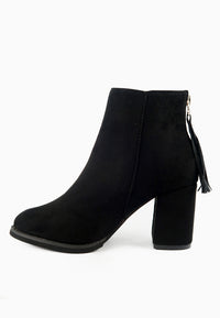 รองเท้าบูทแฟชั่นส้นสูงแต่งพู่ - Pointed Toe Mid Heel Ankle Booไปๅts