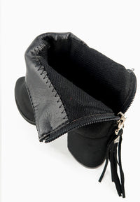 รองเท้าบูทแฟชั่นส้นสูงแต่งพู่ - Pointed Toe Mid Heel Ankle Booไปๅts