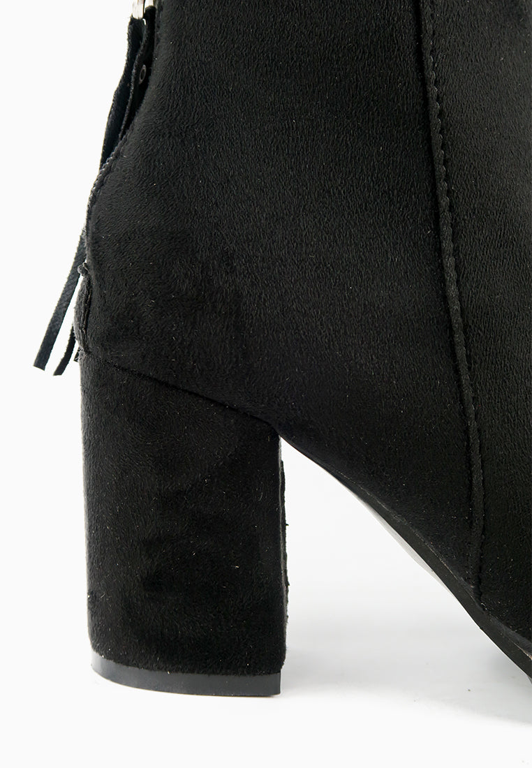 รองเท้าบูทแฟชั่นส้นสูงแต่งพู่ - Pointed Toe Mid Heel Ankle Booไปๅts