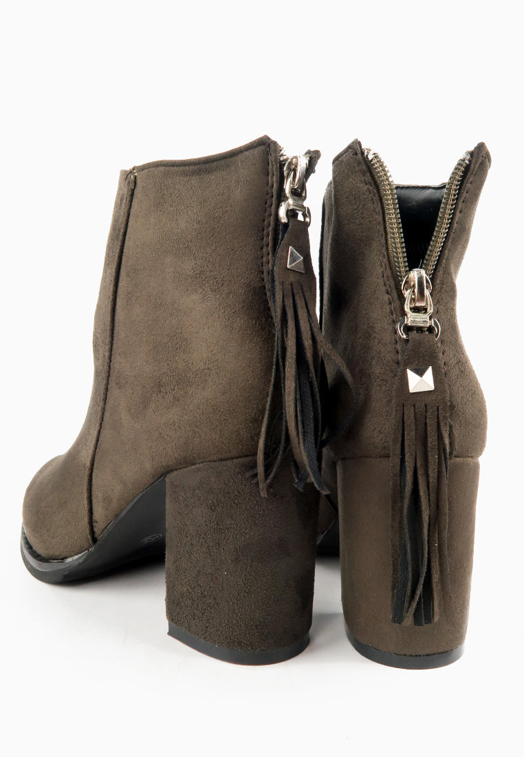 รองเท้าบูทแฟชั่นส้นสูงแต่งพู่ - Pointed Toe Mid Heel Ankle Booไปๅts