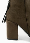 รองเท้าบูทแฟชั่นส้นสูงแต่งพู่ - Pointed Toe Mid Heel Ankle Booไปๅts