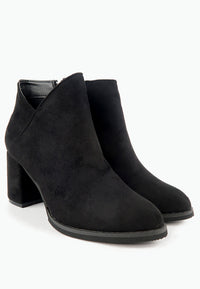 รองเท้าบูทแฟชั่นส้นสูง No. S-388- Pointed Toe Mid Heel Ankle Boots