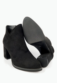 รองเท้าบูทแฟชั่นส้นสูง No. S-388- Pointed Toe Mid Heel Ankle Boots