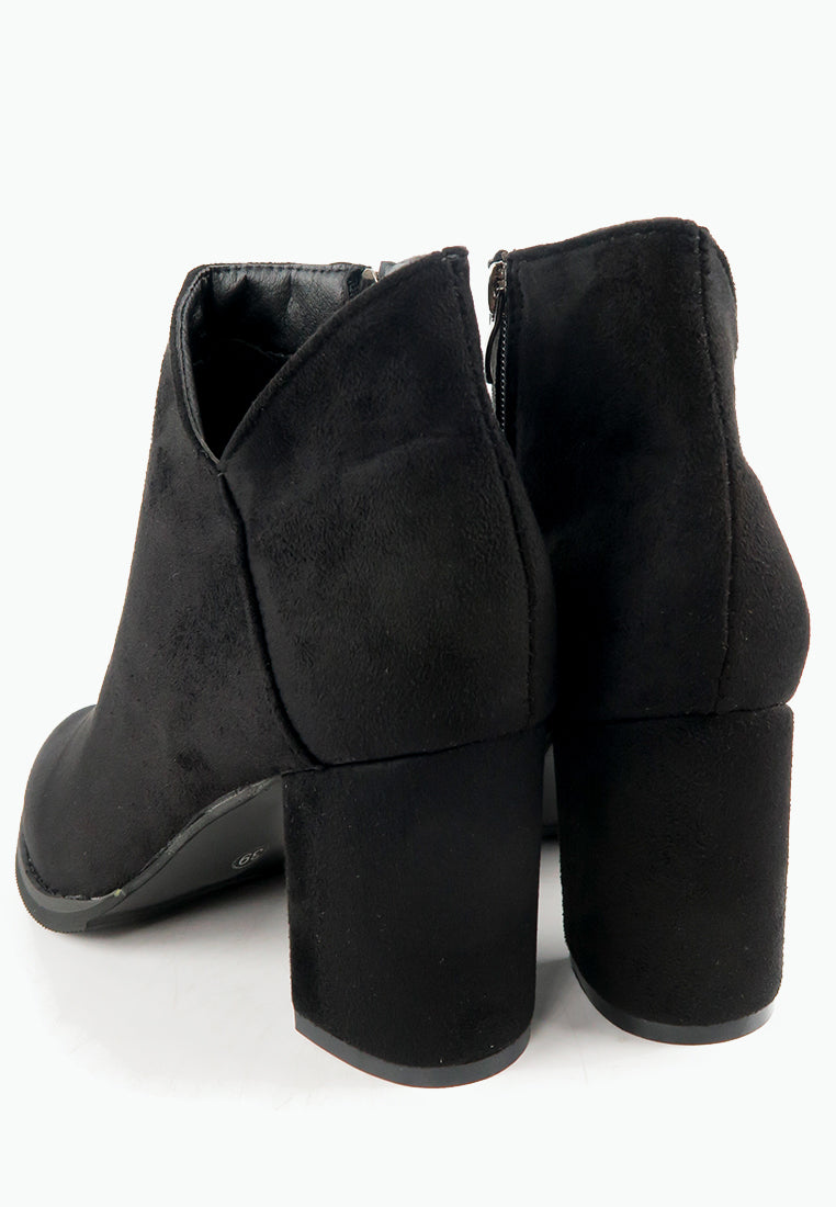 รองเท้าบูทแฟชั่นส้นสูง No. S-388- Pointed Toe Mid Heel Ankle Boots