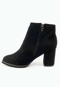 รองเท้าบูทแฟชั่นส้นสูง No. S-388- Pointed Toe Mid Heel Ankle Boots
