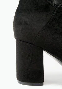 รองเท้าบูทแฟชั่นส้นสูง No. S-388- Pointed Toe Mid Heel Ankle Boots