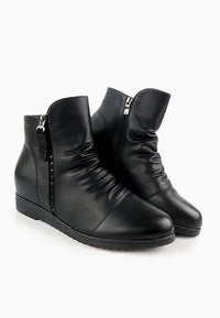 รองเท้าบูทหนังกันหนาว เสริมส้นภายใน (ไซส์พิเศษ) - Wedge Leather Ankle Boots