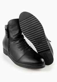 รองเท้าบูทหนังกันหนาว เสริมส้นภายใน (ไซส์พิเศษ) - Wedge Leather Ankle Boots