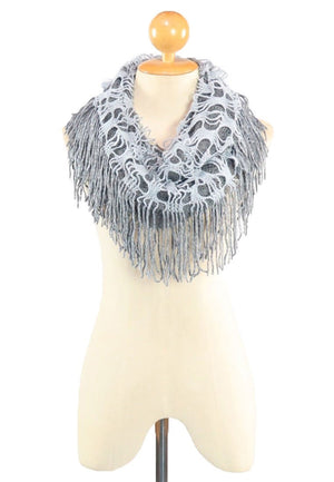 ผ้าพันคอทรงกลมอินฟินิตี้ - Warm Knit Infinity Scarf With Tassels