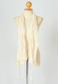 ผ้าพันคอแต่งพู่ลูกไม้ - Tassel Leafy Lace Scarf