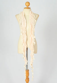 ผ้าพันคอแต่งพู่ลูกไม้ - Tassel Leafy Lace Scarf