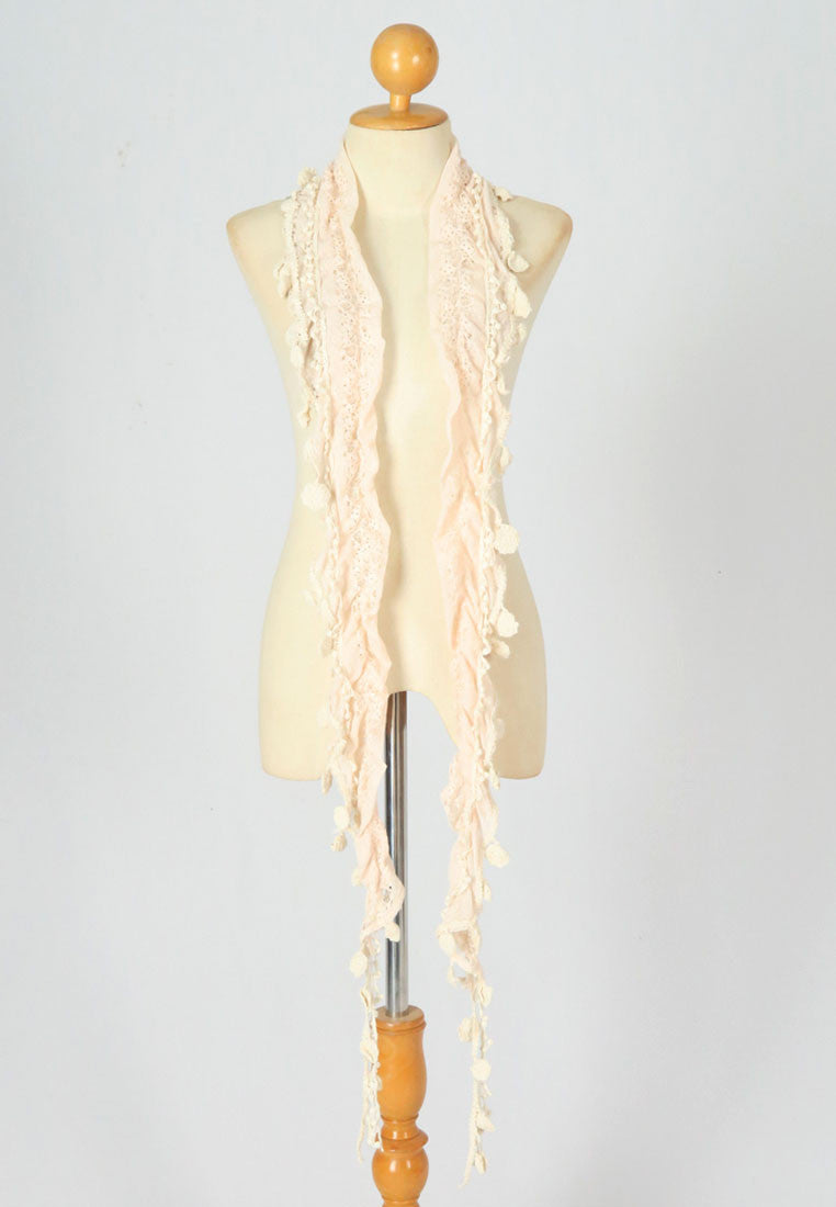 ผ้าพันคอแต่งพู่ลูกไม้ - Tassel Leafy Lace Scarf