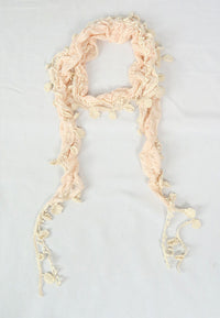 ผ้าพันคอแต่งพู่ลูกไม้ - Tassel Leafy Lace Scarf