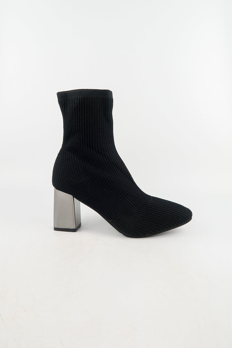 รองเท้าบูทแฟชั่นส้นสูง - Pointed Toe Mid Heel Ankle Boots