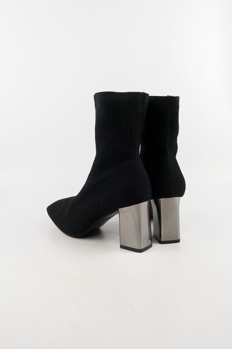 รองเท้าบูทแฟชั่นส้นสูง - Pointed Toe Mid Heel Ankle Boots