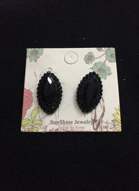 ต่างหูแฟชั่น - Stud Earrings