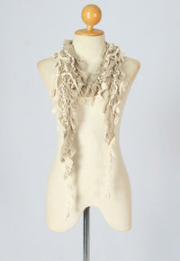 ผ้าพันคอแต่งพู่ลูกไม้ - Tassel Leafy Lace Scarf