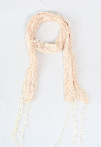 ผ้าพันคอแต่งพู่ลูกไม้ - Tassel Leafy Lace Scarf