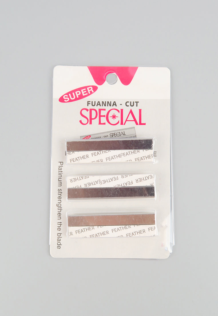 ใบมีดกันคิ้ว สเตนเลสสตีล 2 ชิ้น - 2 Pcs feather Cut Stainless Blade Hair Styling Razor (Japan)