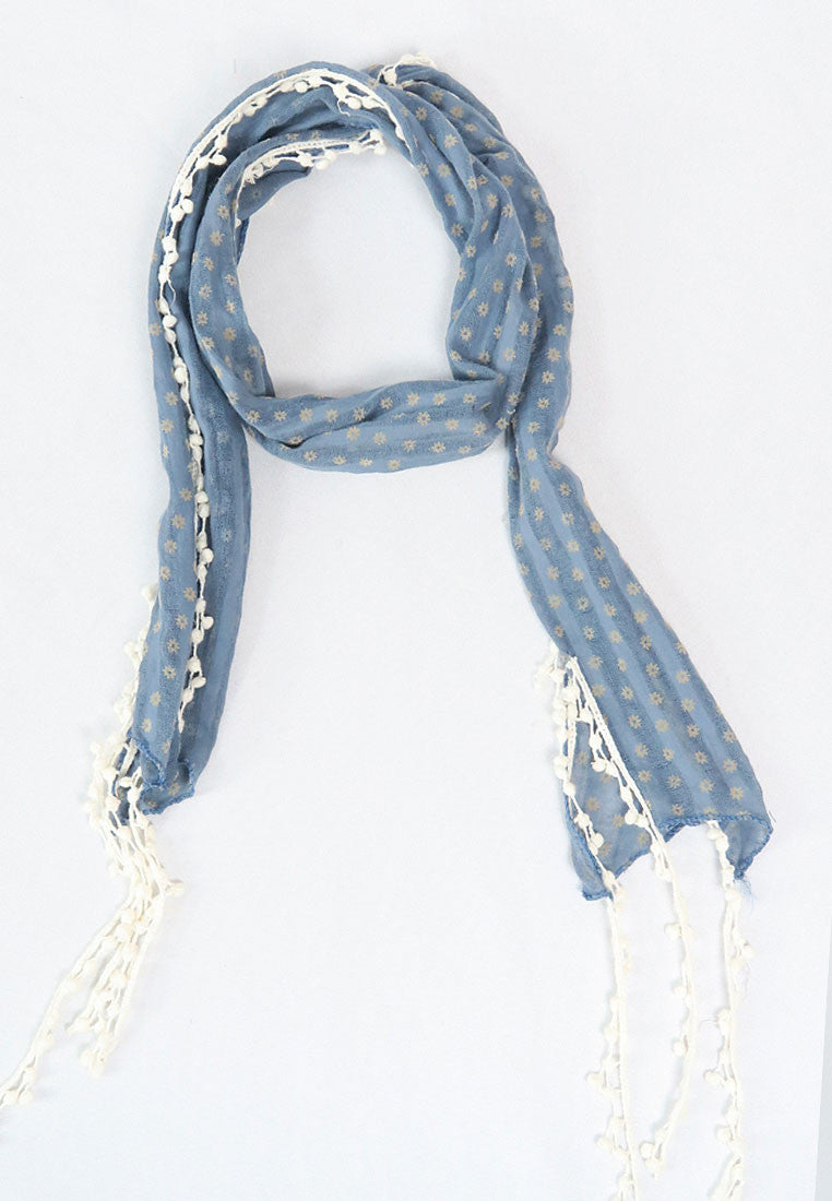 ผ้าพันคอแต่งพู่ลูกไม้ - Tassel Leafy Lace Scarf