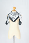 ผ้าพันคอซาตินแบบสี่เหลี่ยม - Satin Square Silk Scarf