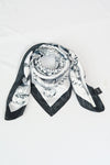 ผ้าพันคอซาตินแบบสี่เหลี่ยม - Satin Square Silk Scarf