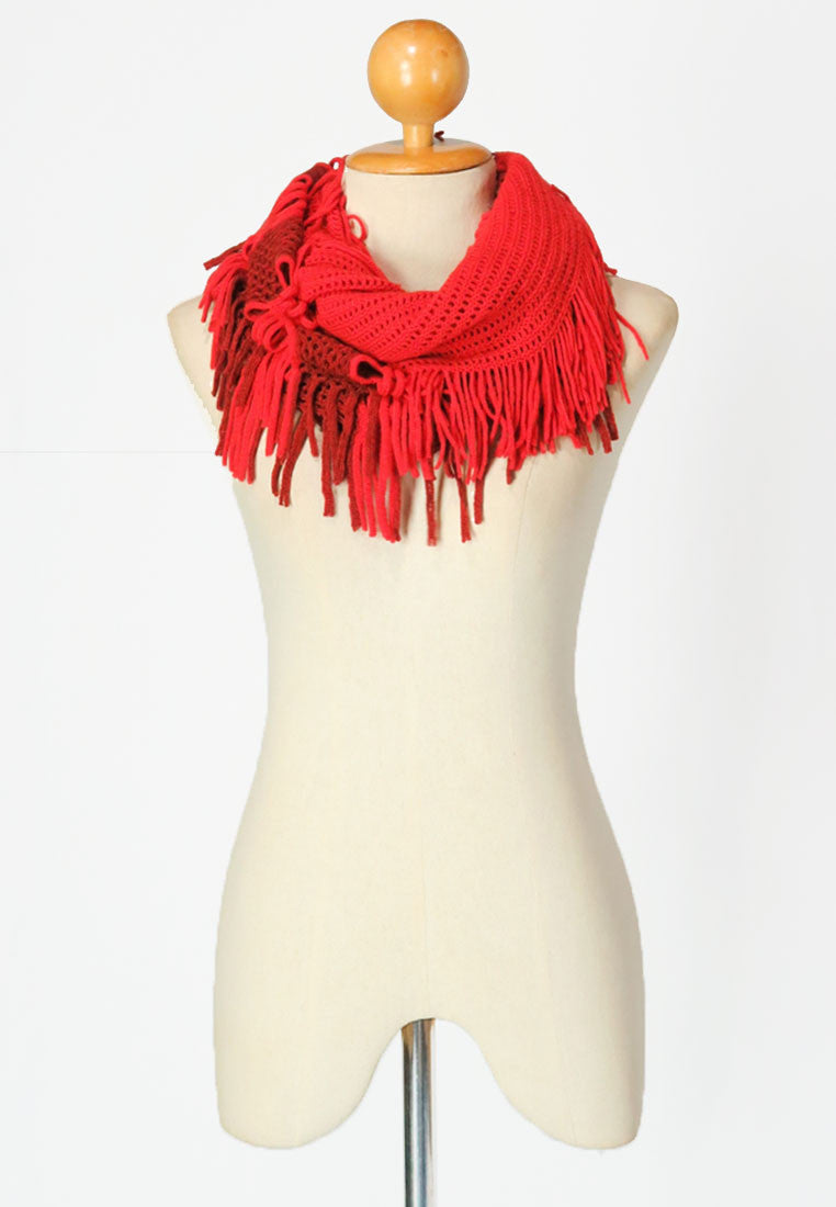 ผ้าพันคอทรงอินฟินิตี้ - Warm Knit Infinity Scarf With Tassels