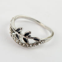 แหวนสแตนเลสสตีลเรียบหรู มีสไตล์ แหวนแฟชั่นผู้หญิง - No.565