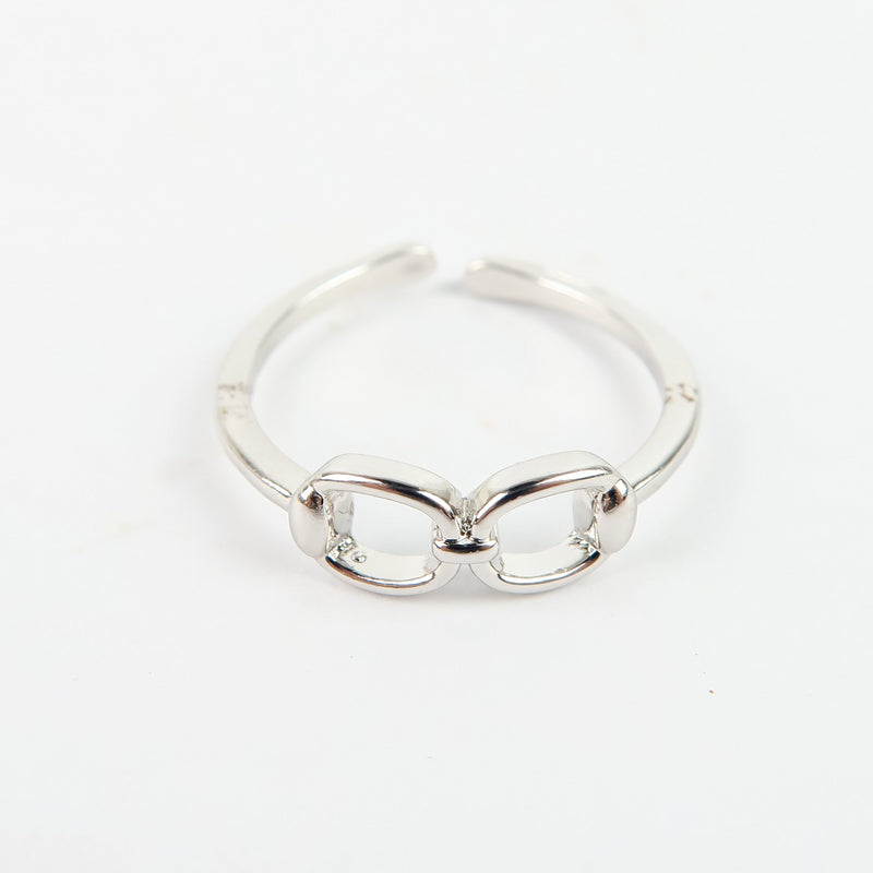 แหวนสแตนเลสสตีลเรียบหรู มีสไตล์ แหวนแฟชั่นผู้หญิง - No.596