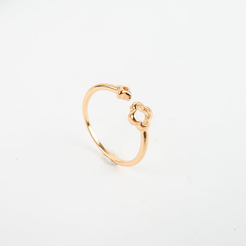 แหวนสแตนเลสสตีลเรียบหรู มีสไตล์ แหวนแฟชั่นผู้หญิง - No.5134