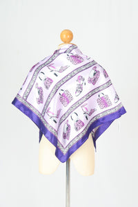 ผ้าพันคอซาตินแบบสี่เหลี่ยม - Satin Square Silk Scarf